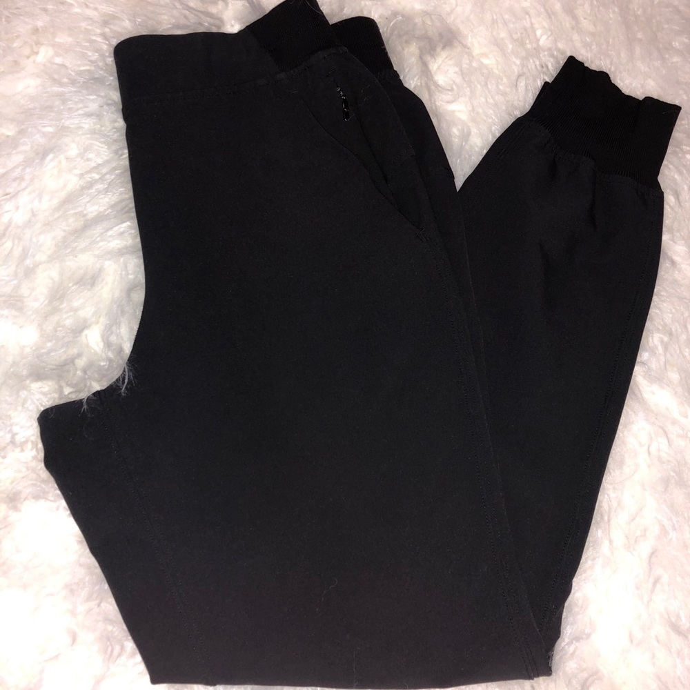 Lululemon joggers black